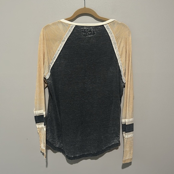 Pittsburgh Penguins Hockey Touch by Alyssa Milano Lace Up Long Sleeve T-Shirt 2X - Picture 3 of 3